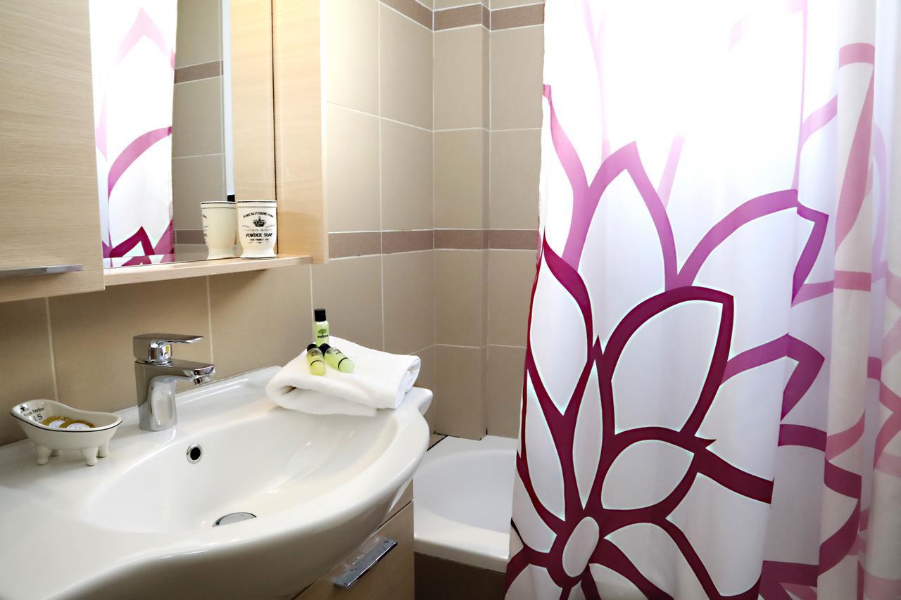 Metaxourghio Boutique Apartment 아테네 외부 사진